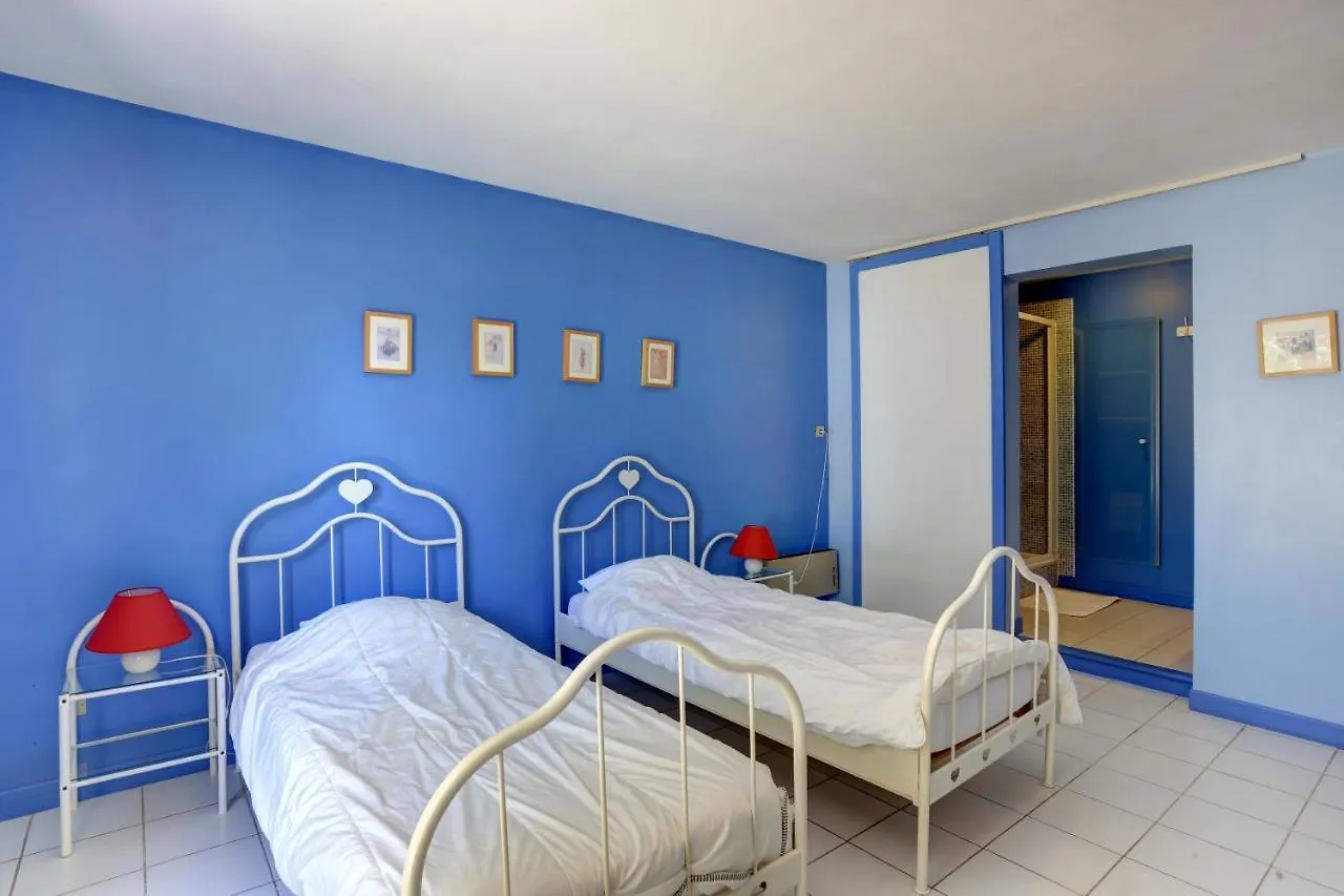 Villa 8 Pers, Climatisee, Piscine Chauffee, Un Havre De Paix Sous Les Pins Parasols Roquebrune-sur-Argens