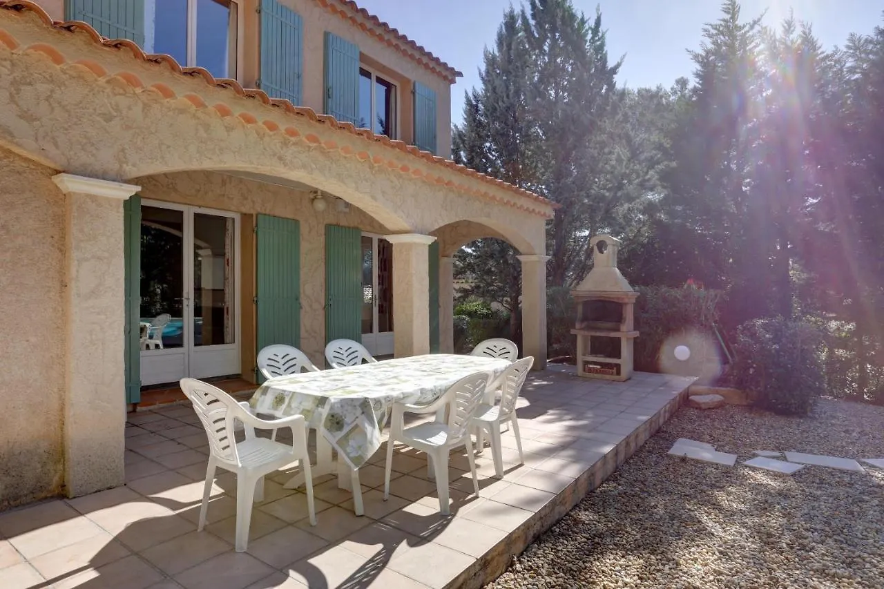 Villa 8 Pers, Climatisee, Piscine Chauffee, Un Havre De Paix Sous Les Pins Parasols Roquebrune-sur-Argens