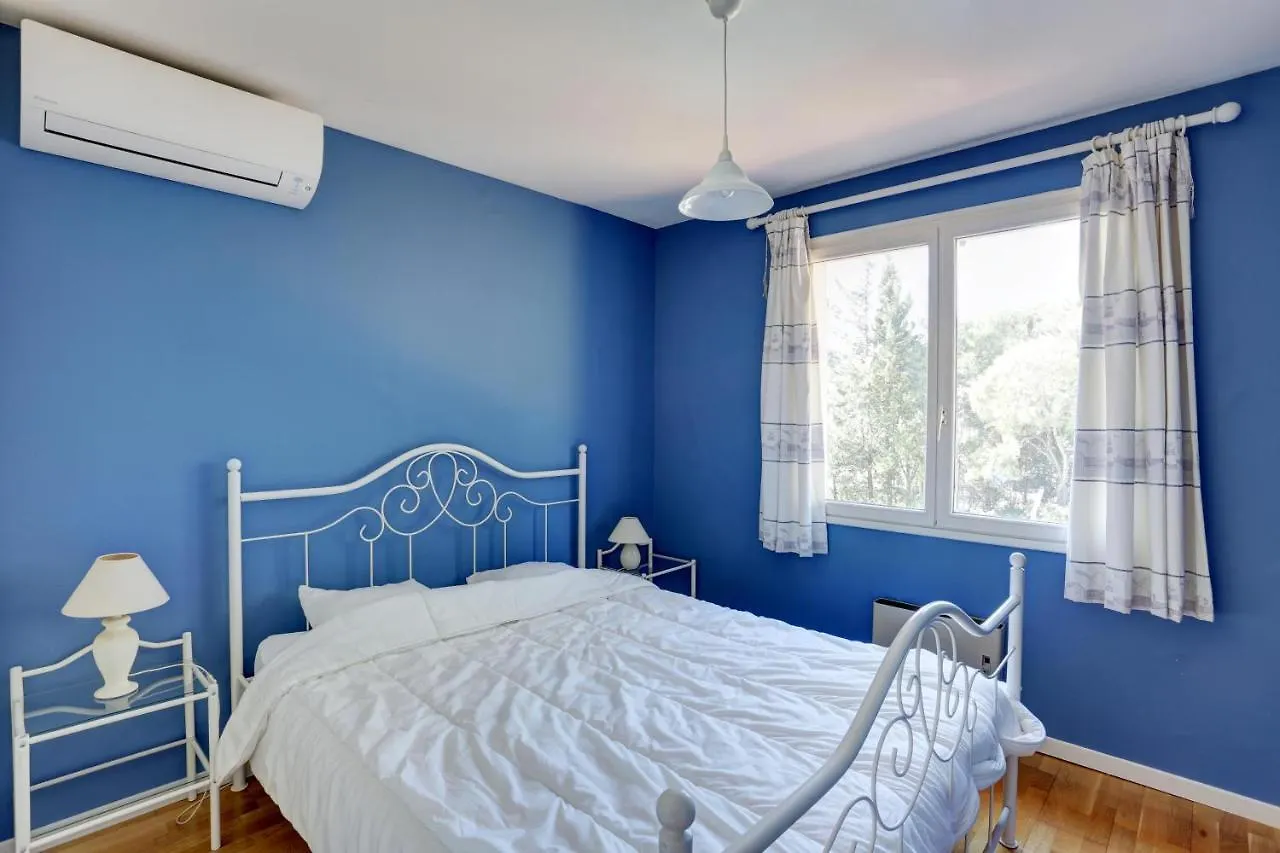Villa 8 Pers, Climatisee, Piscine Chauffee, Un Havre De Paix Sous Les Pins Parasols Roquebrune-sur-Argens France